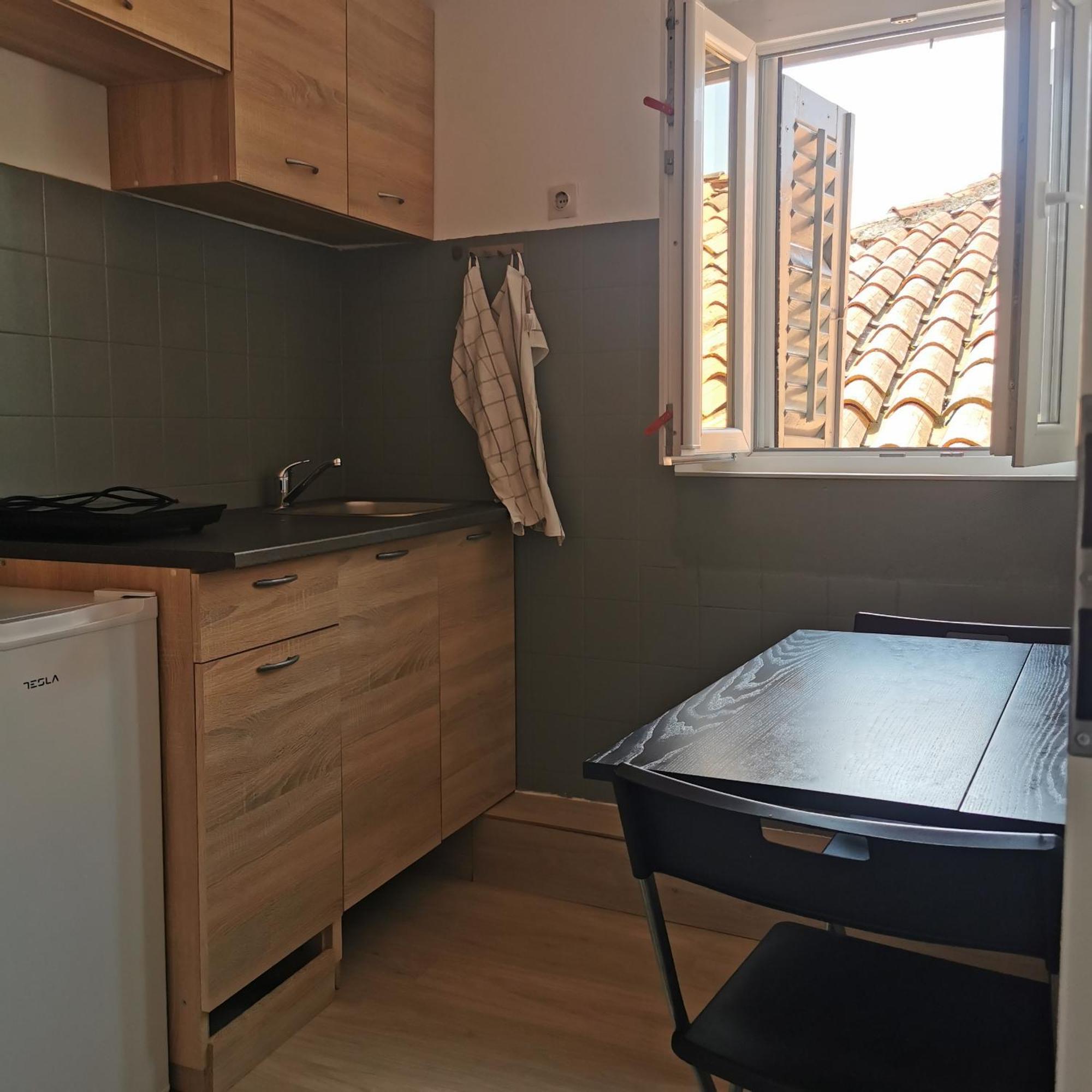 Ferienwohnung Apartma Jelena Koper Exterior foto