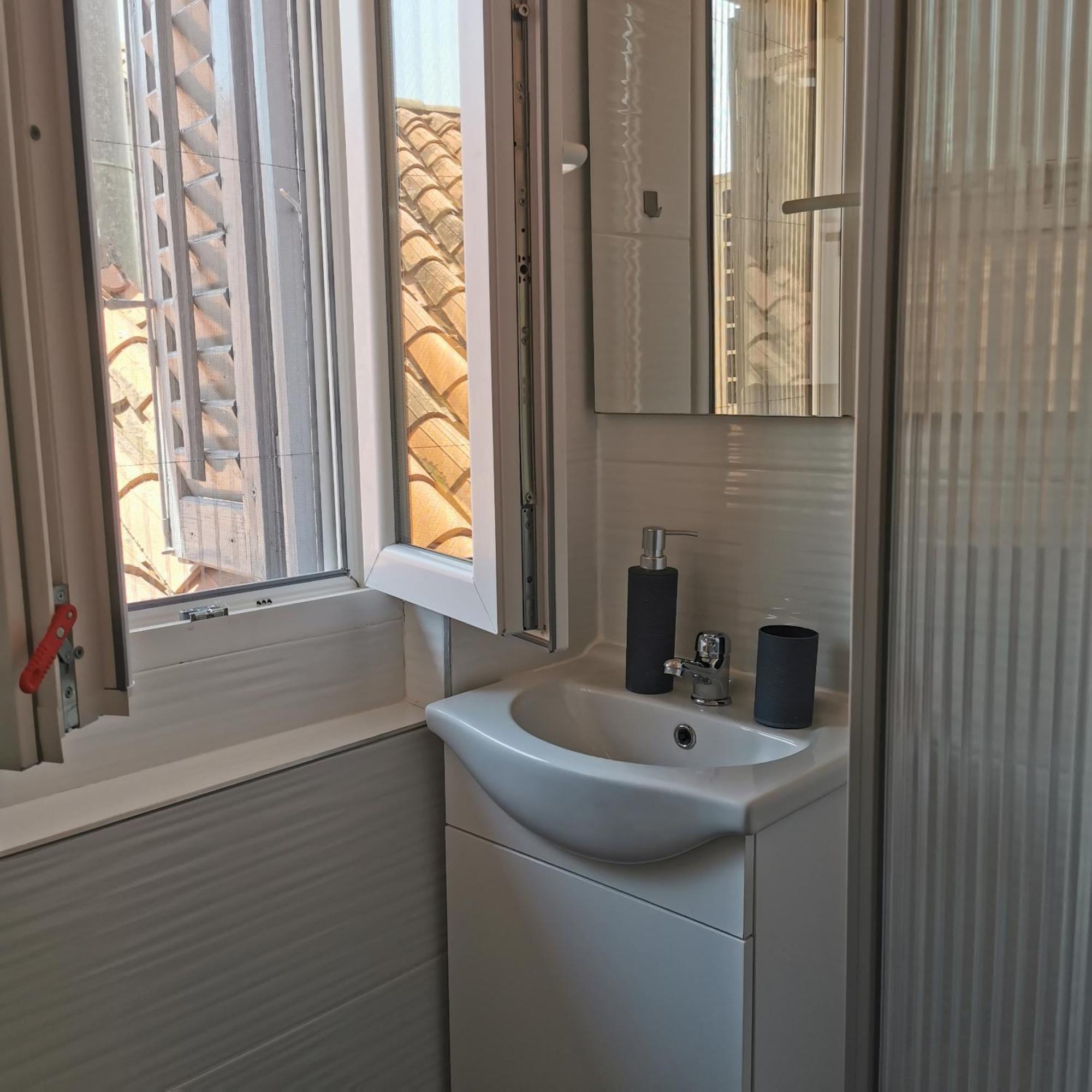 Ferienwohnung Apartma Jelena Koper Exterior foto