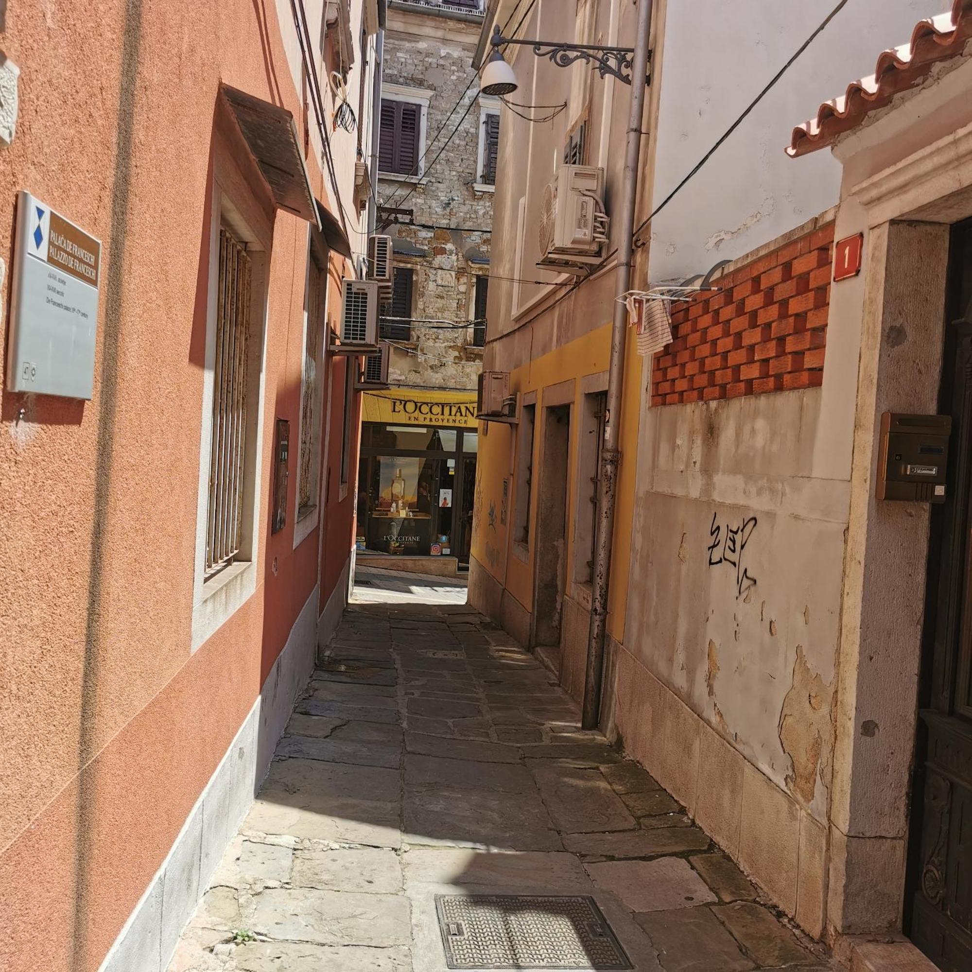 Ferienwohnung Apartma Jelena Koper Exterior foto